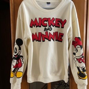 Women’s Mickey Mouse sweatshirt